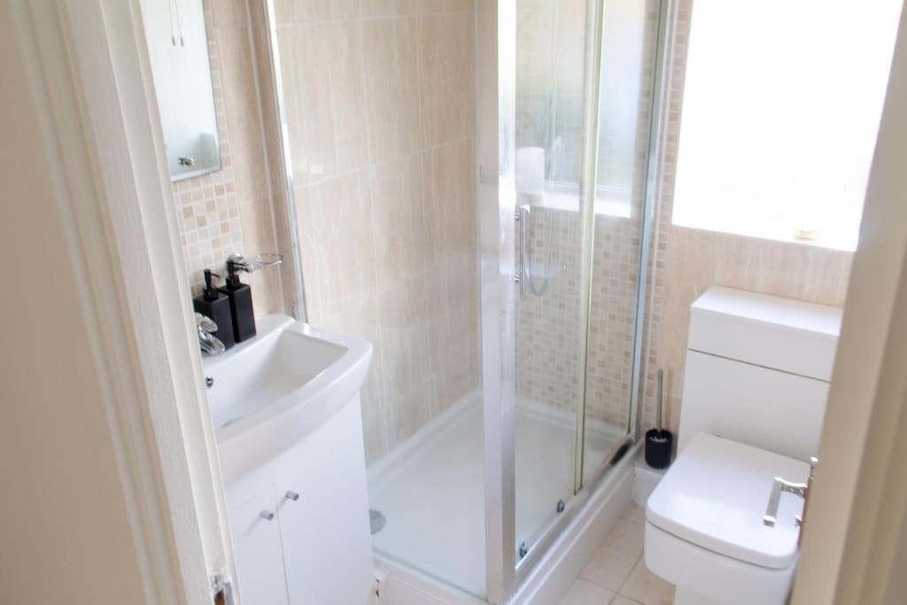 Tranquil Central Birmingham: 2-bedroom Garden Retreat Birmingham