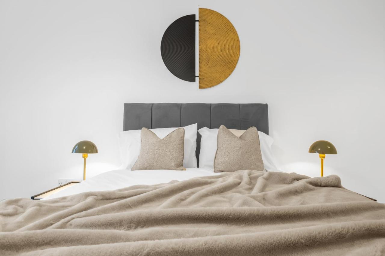 Exoticstay Apartments- 5* Elegant Luxury Centrally Located 2-bedroom Apt Apartment