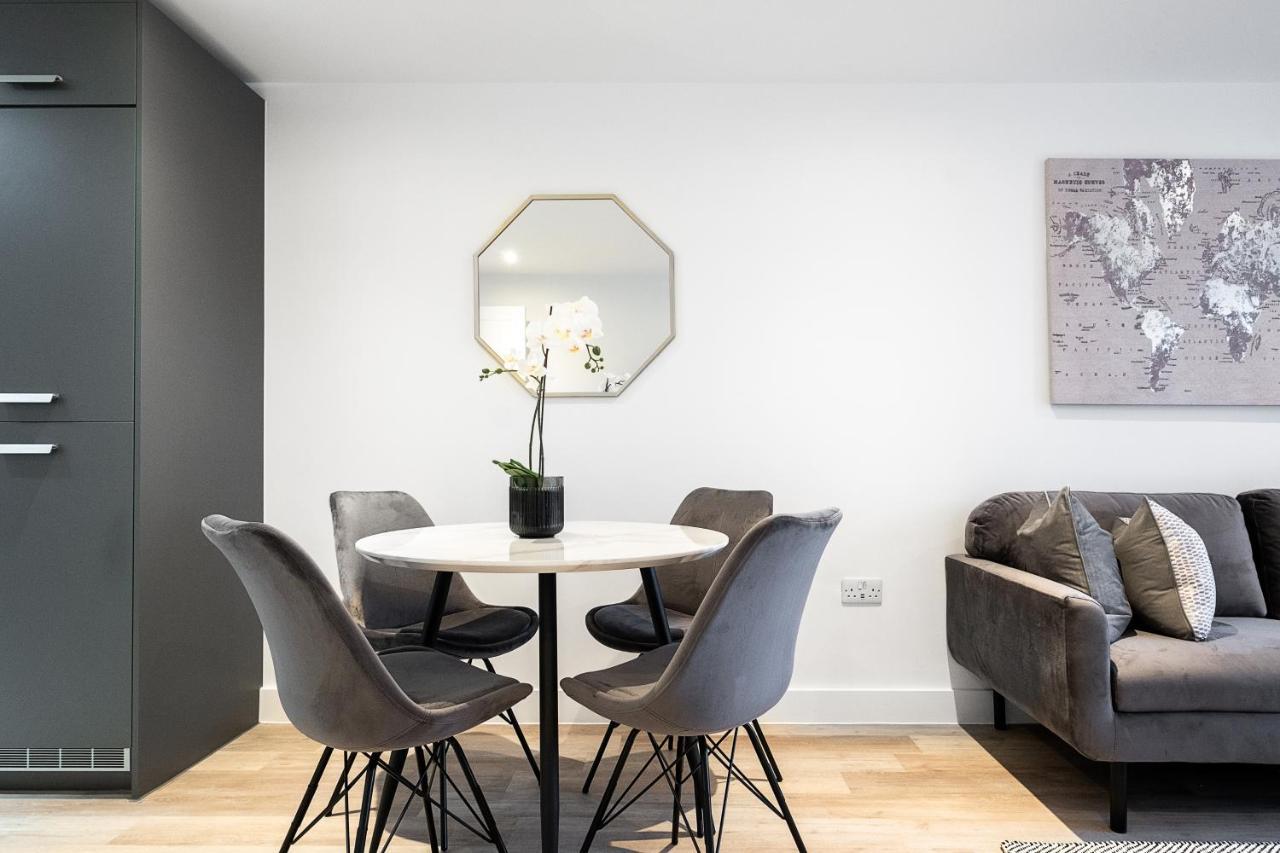 Exoticstay Apartments- 5* Elegant Luxury Centrally Located 2-bedroom Apt Apartment Birmingham