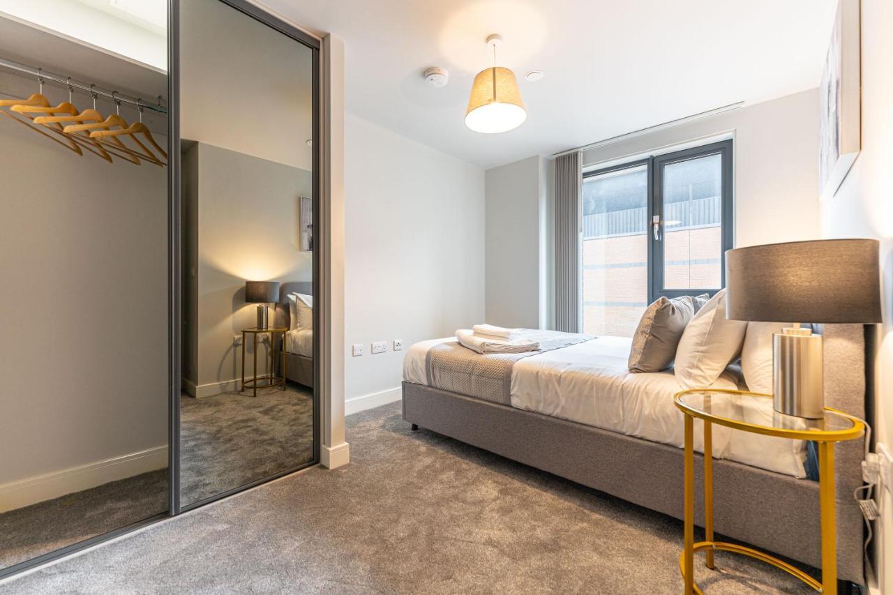 St Martin's Place 2 Bed Bham City With Free Parking *