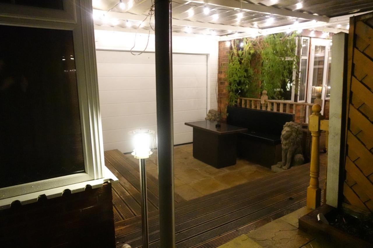 Largee 5 Bed House, Sleeps 10 Near Nec, Bhx, Hs2 *