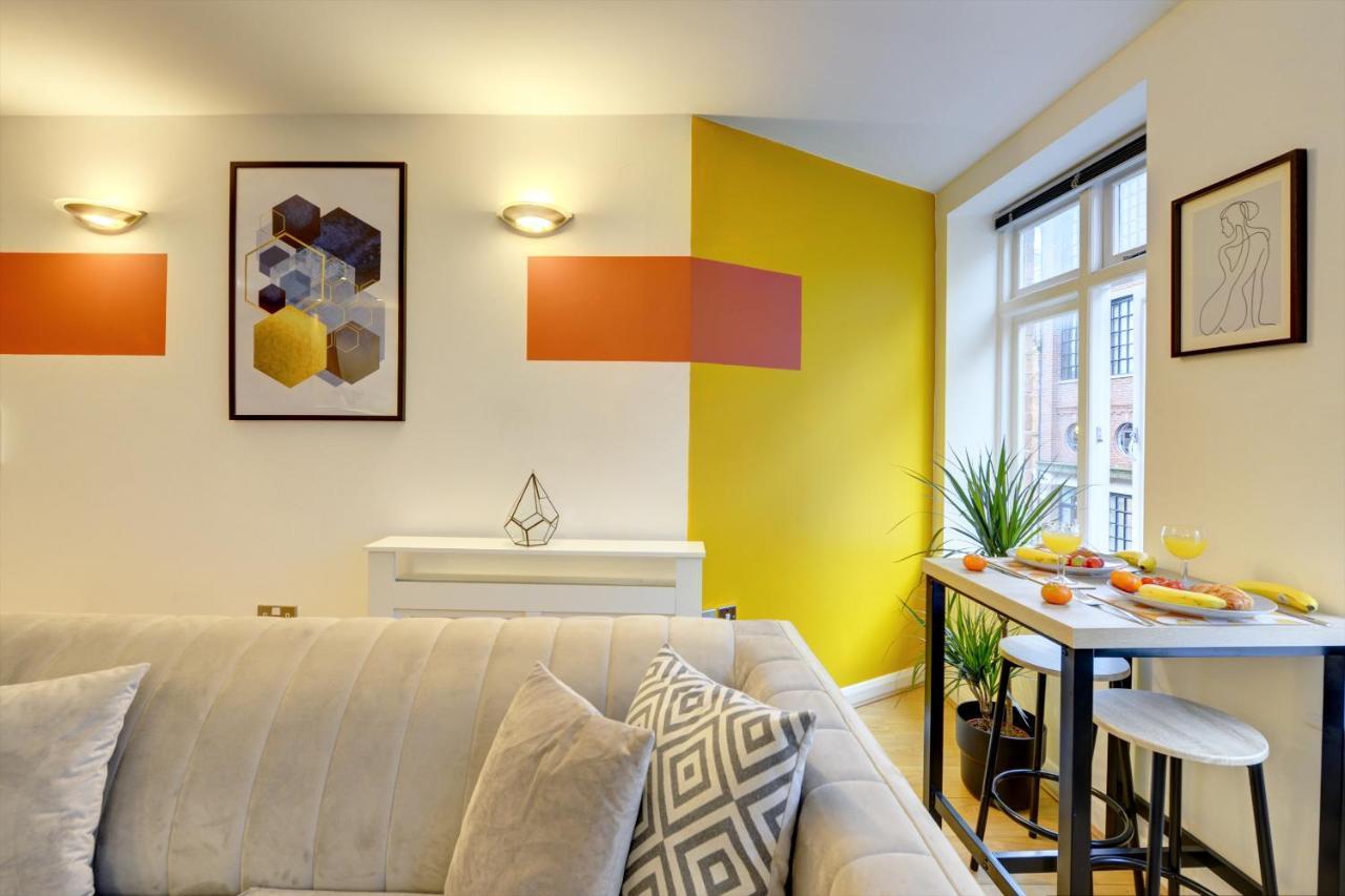 Apartment Centre Jewel: 2-bedroom With Secured Parking