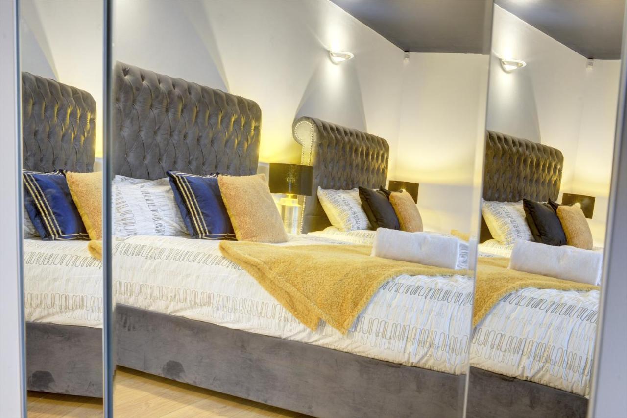 Apartment Centre Jewel: 2-bedroom With Secured Parking