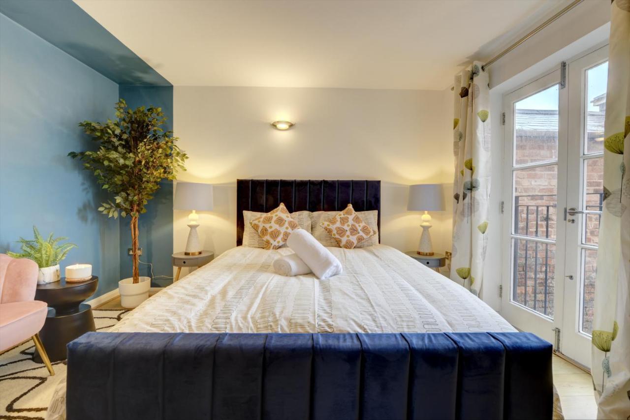 Apartment Centre Jewel: 2-bedroom With Secured Parking *