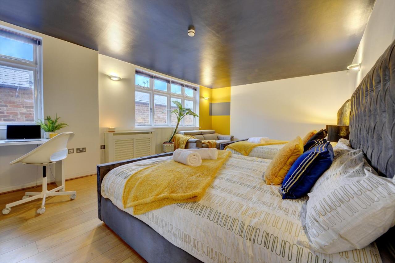 Apartment Centre Jewel: 2-bedroom With Secured Parking