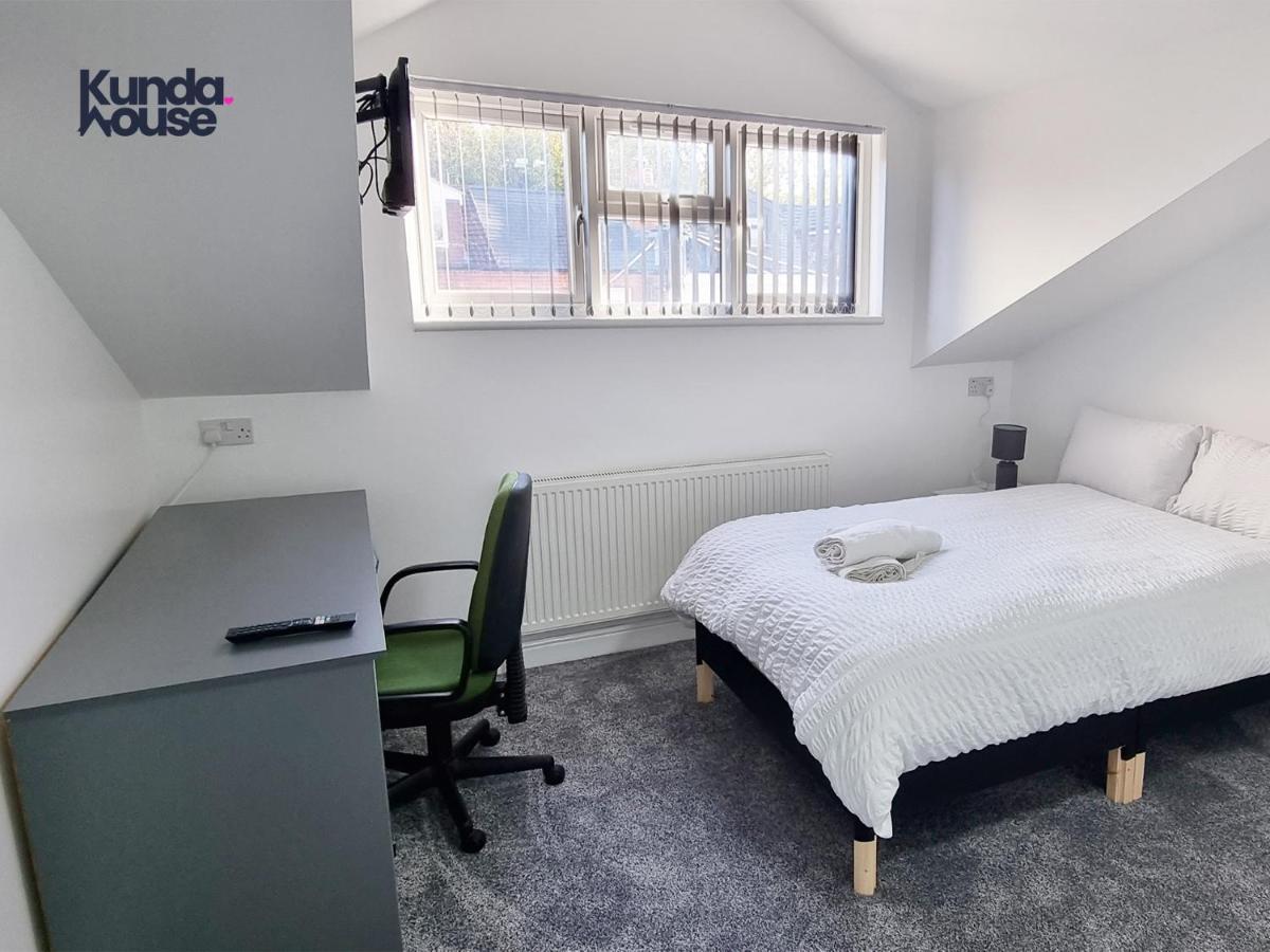 Elegant Ensuite Near City Centre - Kunda House Holiday home *