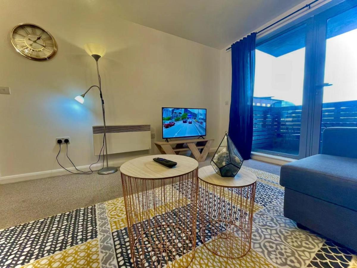 Insta-style Penthouse With Balcony Or 2b With Balcony Centre *