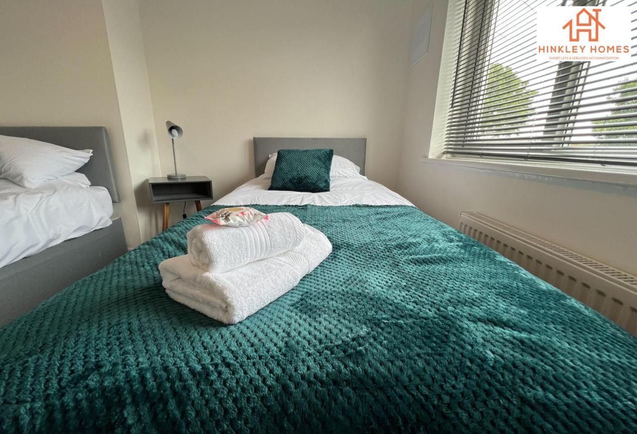 Lovely Refurbished - Free Parking-wifi By Hinkley Homes Short Lets & Serviced *