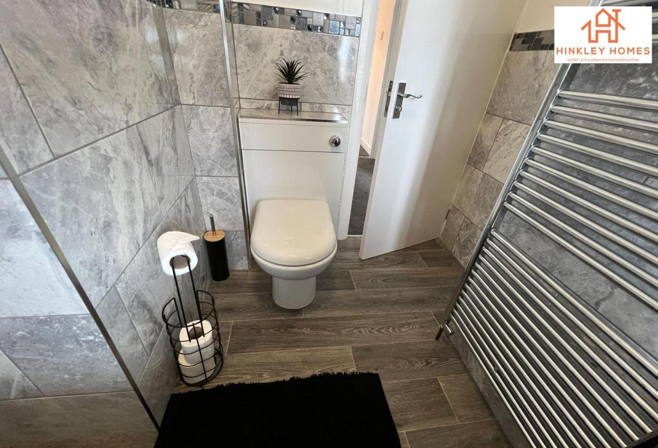 Lovely Refurbished - Free Parking-wifi By Hinkley Homes Short Lets & Serviced * Birmingham