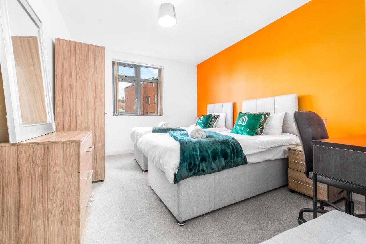 Onyx Superior Warstone Lane Apartment