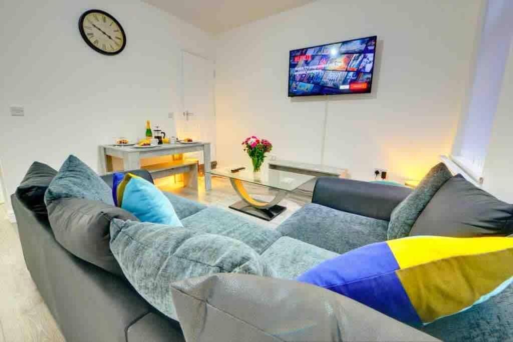 Merrivale House Apartment