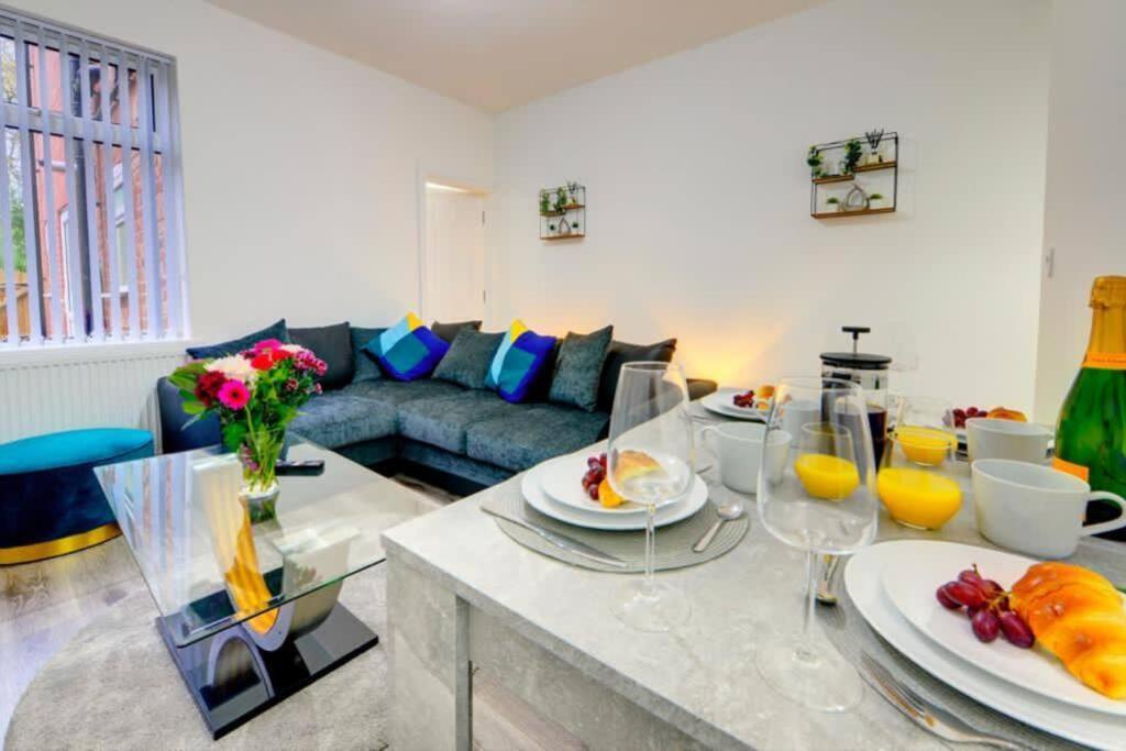 Merrivale House Apartment