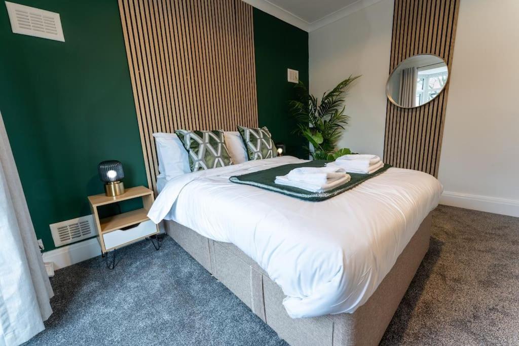 Evergreen Lodge-wyndale-4br Wparking Bham Nec Holiday home *