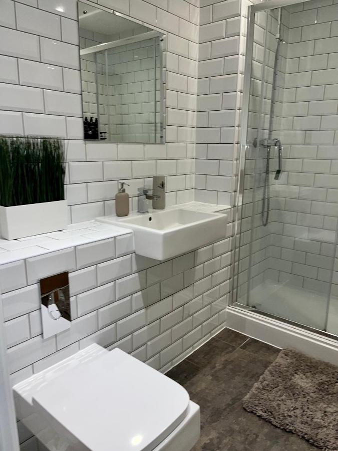 Elegant & Cozy, Gold Decor Apartment, B1 Apartment Birmingham