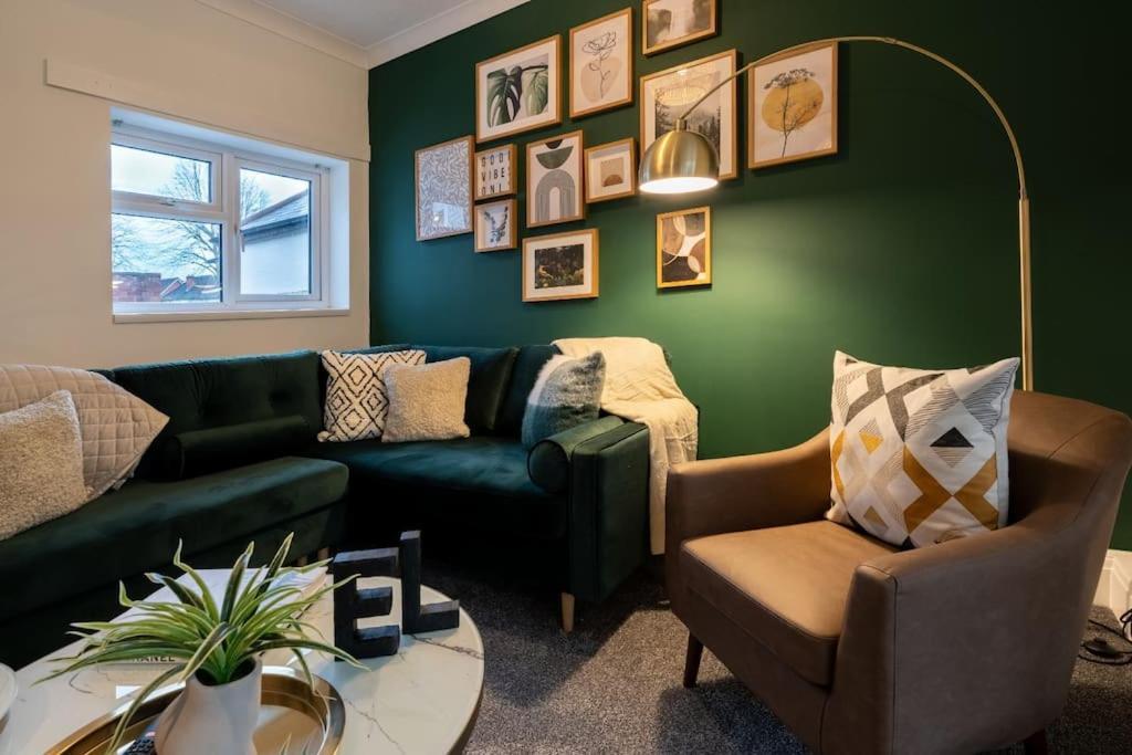 Evergreen Lodge-wyndale-4br Wparking Bham Nec Birmingham