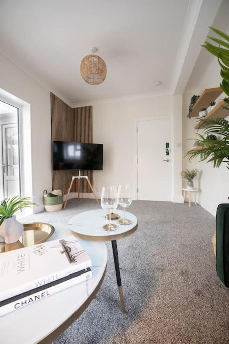 Evergreen Lodge-wyndale-4br Wparking Bham Nec Holiday home *