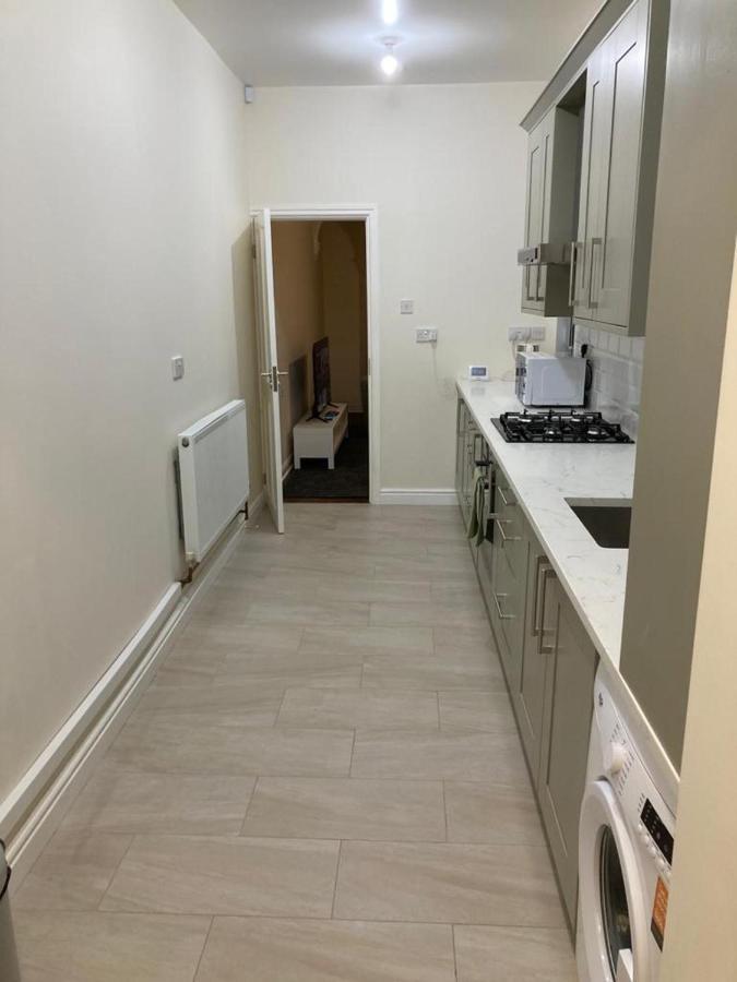 Holiday home Homely 3-bed House In Bham 15 Min From City Centre *