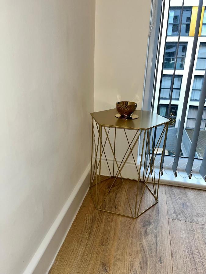 Elegant & Cozy, Gold Decor Apartment, B1 * Birmingham