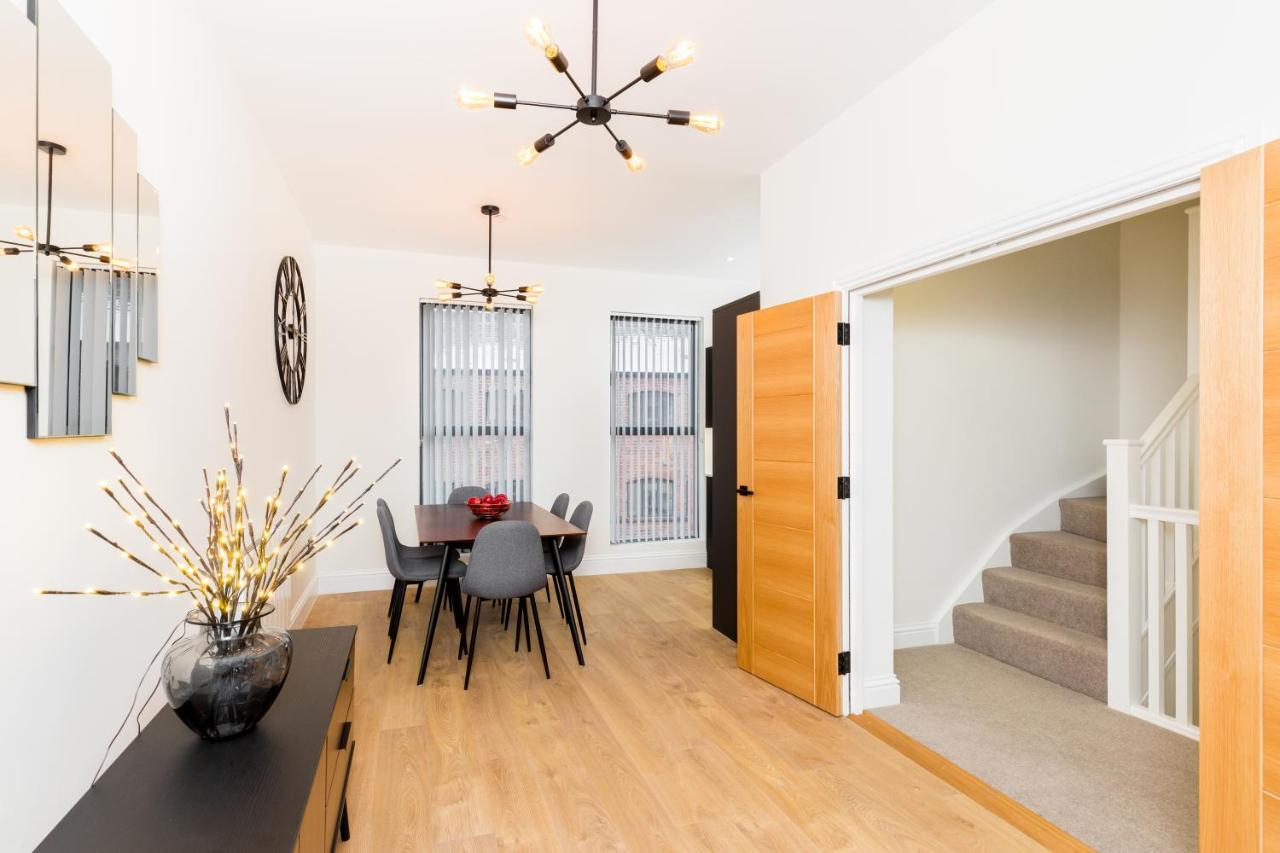 Sydenham Place: Premium Penthouses In Birmingham's Jewellery Quarter Apartment *