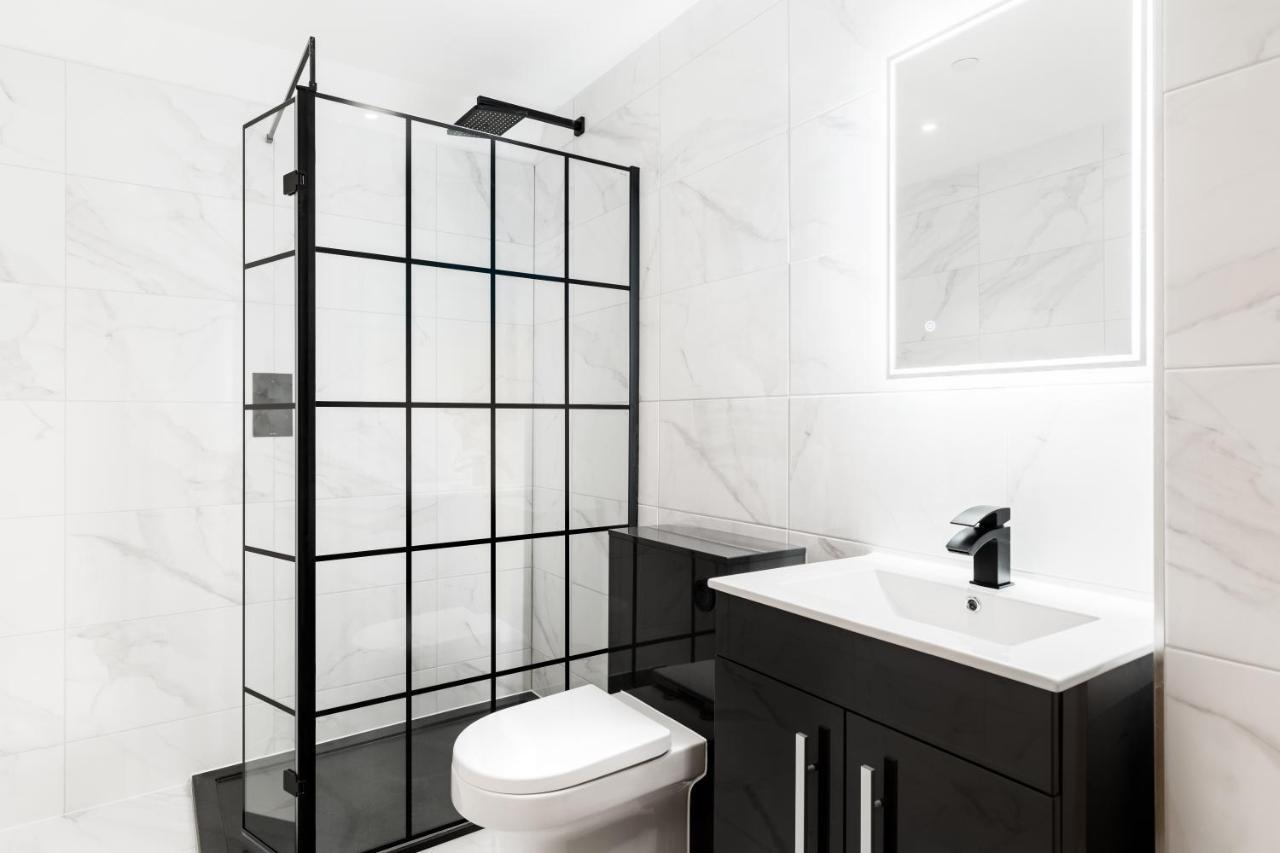 Sydenham Place: Premium Penthouses In Birmingham's Jewellery Quarter Apartment *