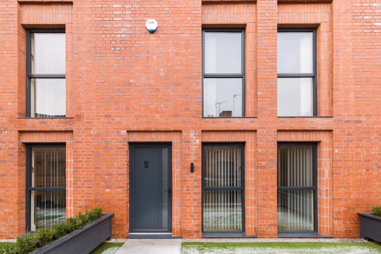 Sydenham Place: Premium Penthouses In Birmingham's Jewellery Quarter Apartment *