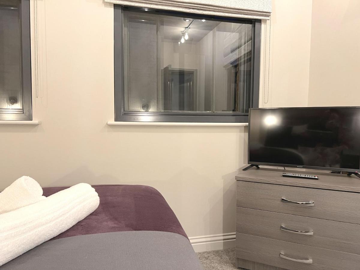 Brand New Silver Forge - Charming Two Bedroom - City Centre - Lux Apartment *