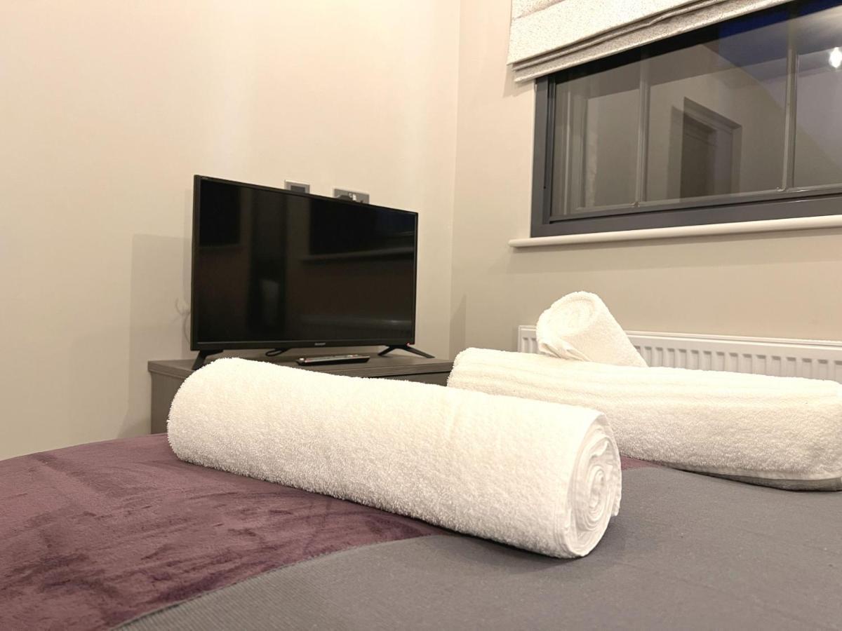 Brand New Silver Forge - Charming Two Bedroom - City Centre - Lux Apartment *