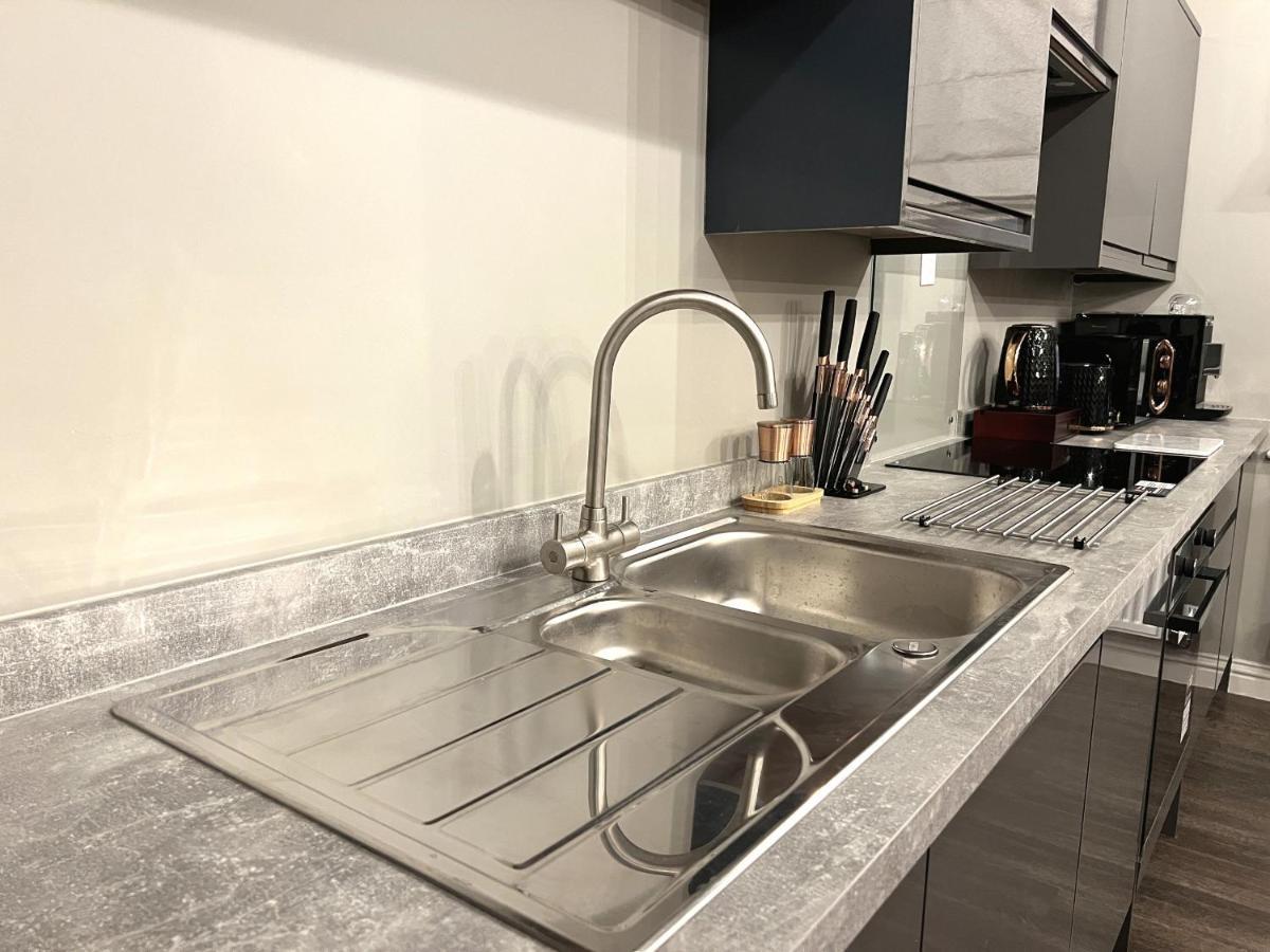 Brand New Silver Forge - Charming Two Bedroom - City Centre - Lux Apartment *