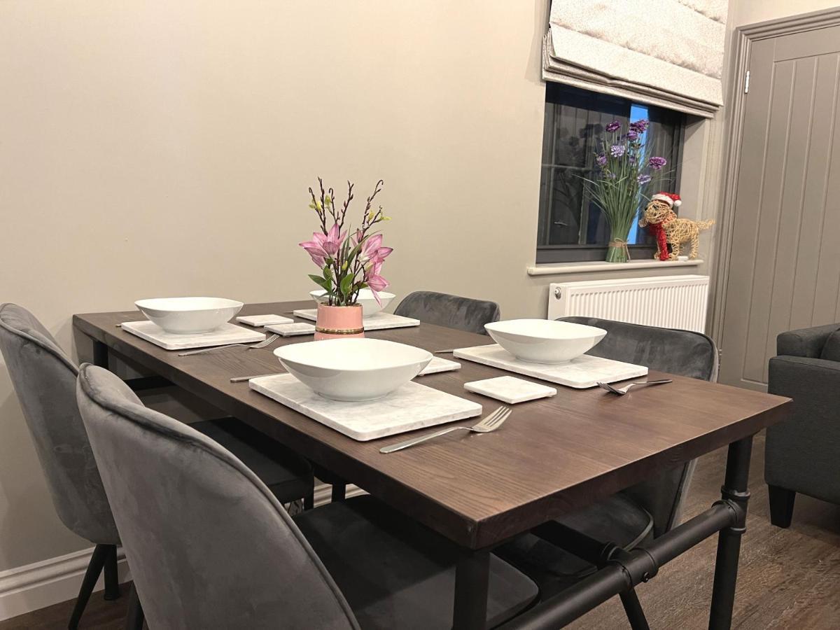 Brand New Silver Forge - Charming Two Bedroom - City Centre - Lux Apartment *