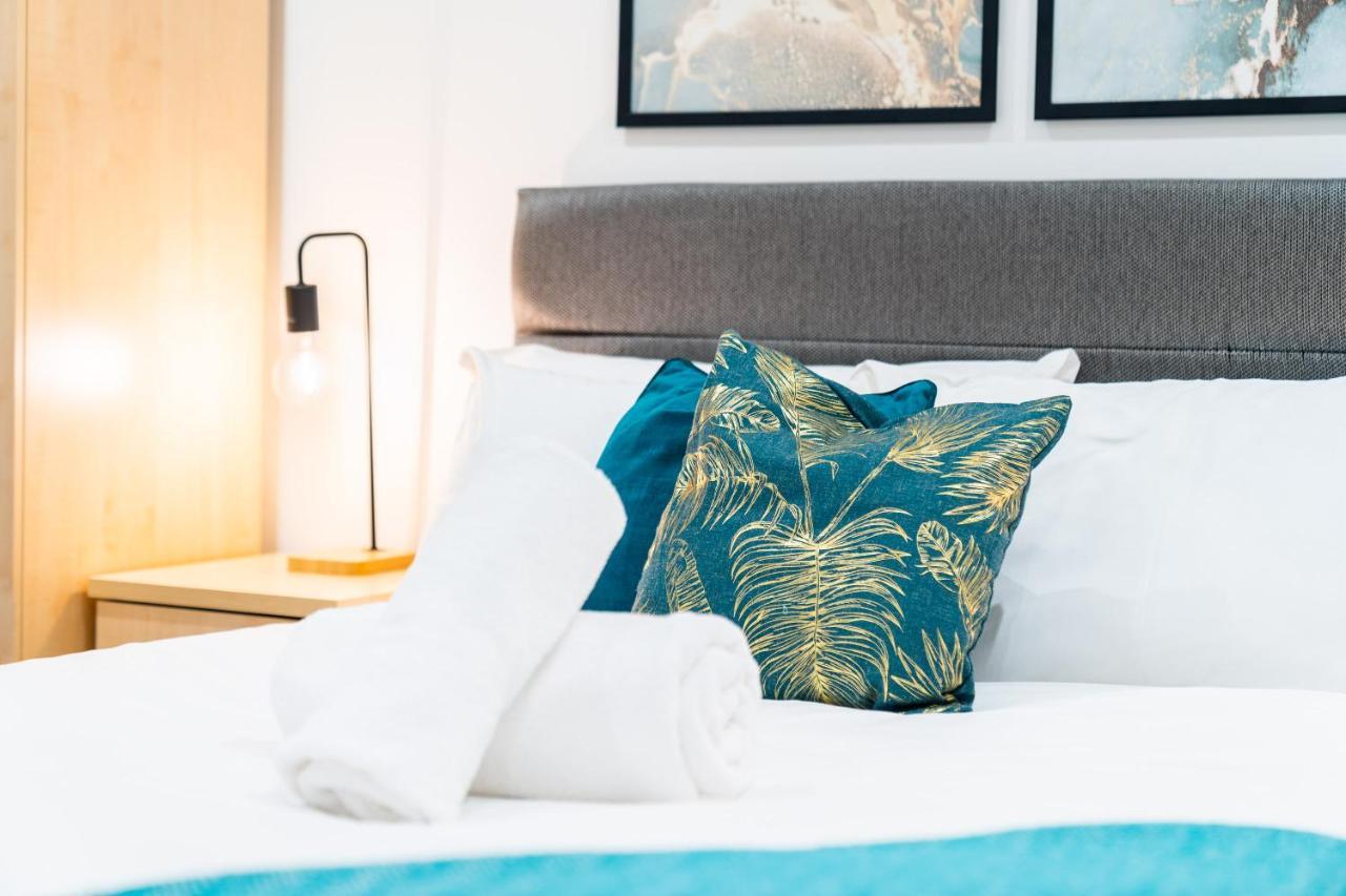 Aqua-themed 2 Bedroom Cosy - Centre Apartment Birmingham