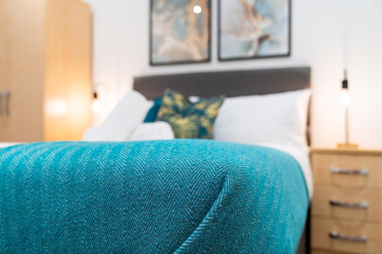 Aqua-themed 2 Bedroom Cosy - Centre Apartment Birmingham