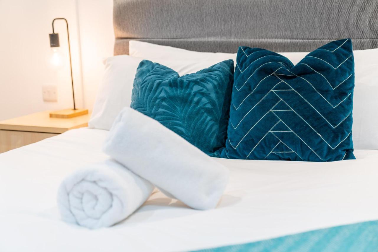 Aqua-themed 2 Bedroom Cosy - Centre *