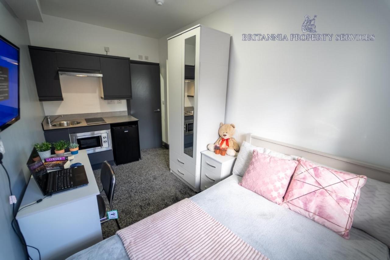Lovely Homely Available Apartment *