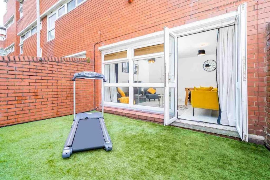 ✪central✪6bed✪ Parking✪pool Table✪private Patio ✪ * Birmingham