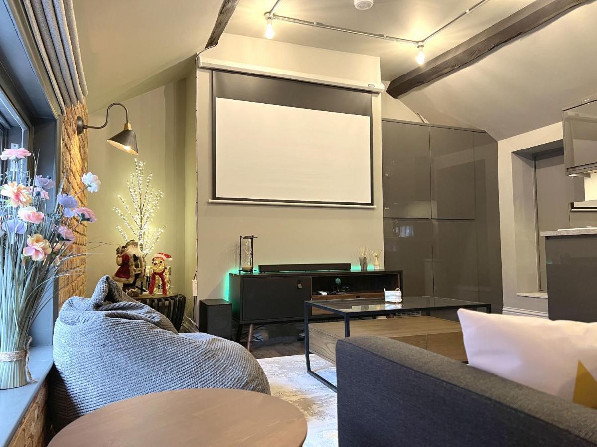 Apartment Silver Forge Penthouse - 4k Projector - Snug - Luxury Birmingham