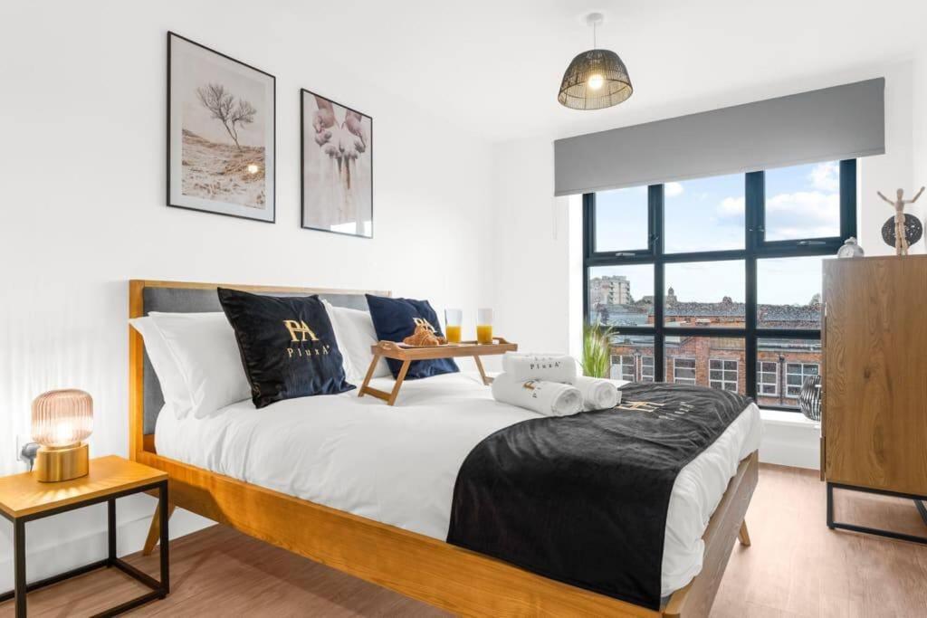 Pluxa Onyx Luxury 1 Bedroom Apartment
