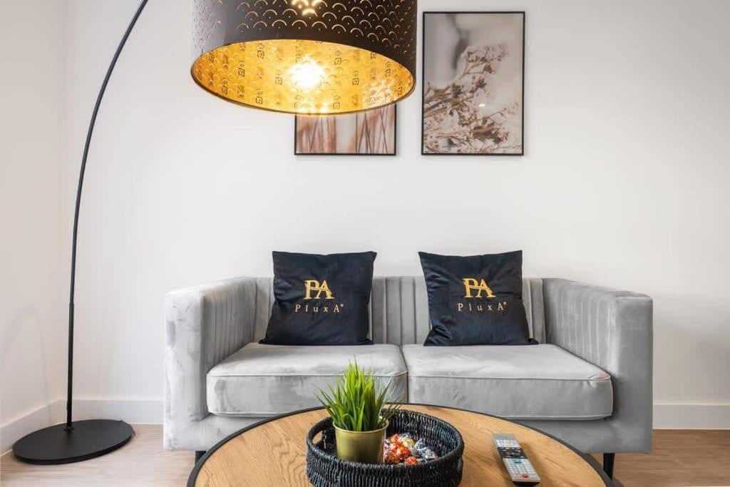 Apartment Pluxa Onyx Luxury 1 Bedroom Birmingham