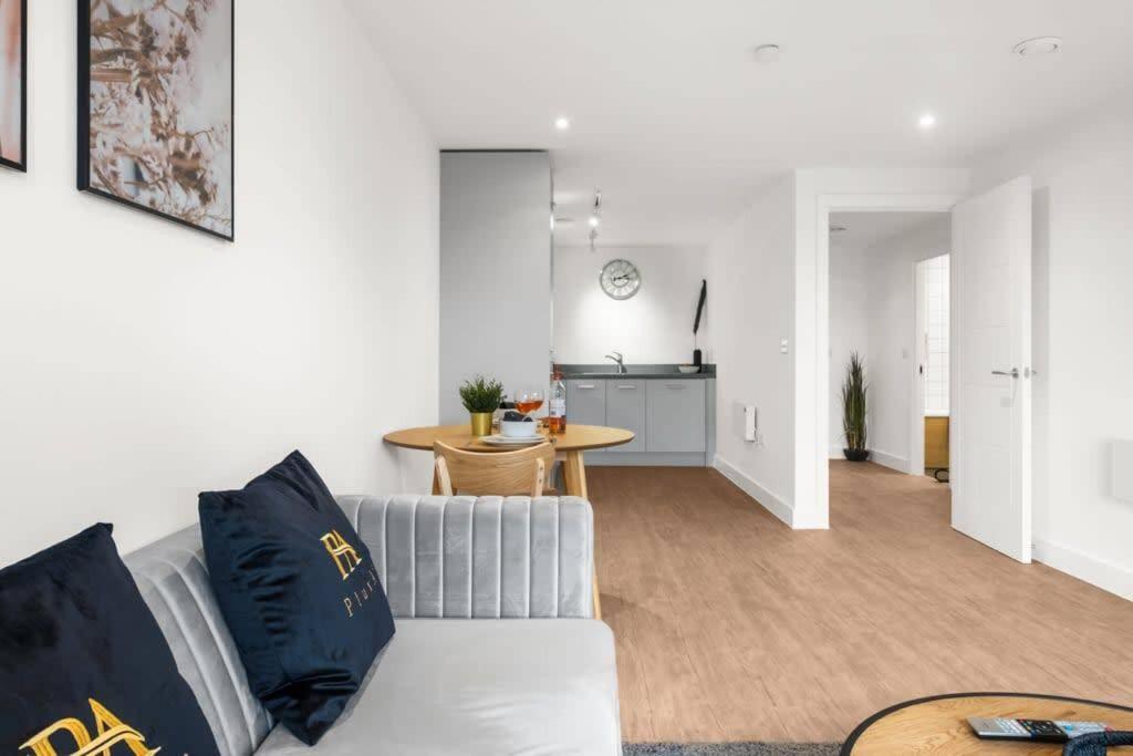 Apartment Pluxa Onyx Luxury 1 Bedroom *