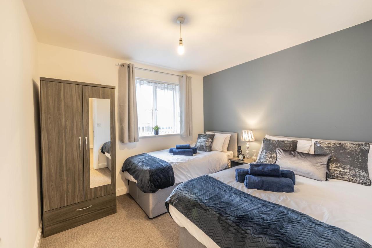 Contractors/large Groups - House Holiday home *