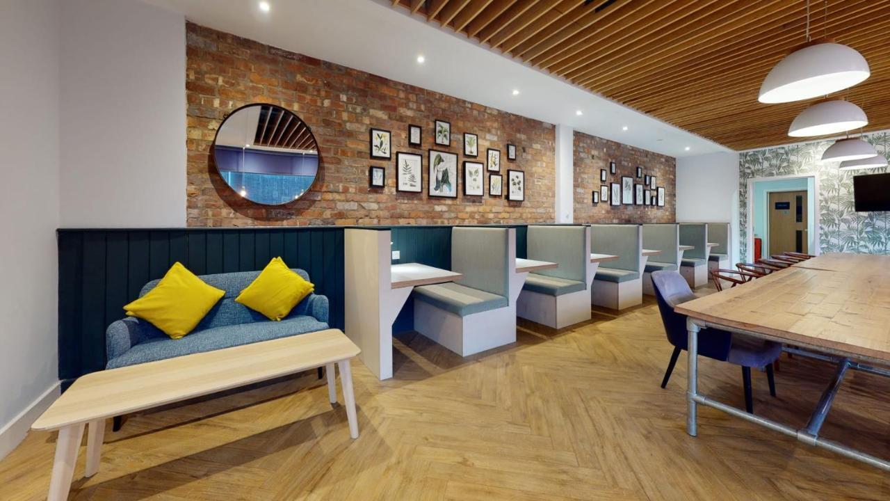 Private Bedrooms At Penworks House Near Centre