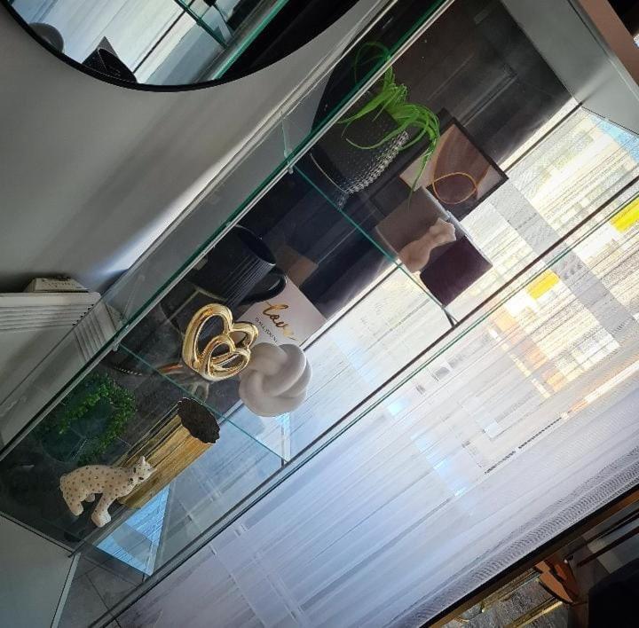 Luxury 9ine Super Beautiful Jacuzzi With Balcony Apartment Birmingham