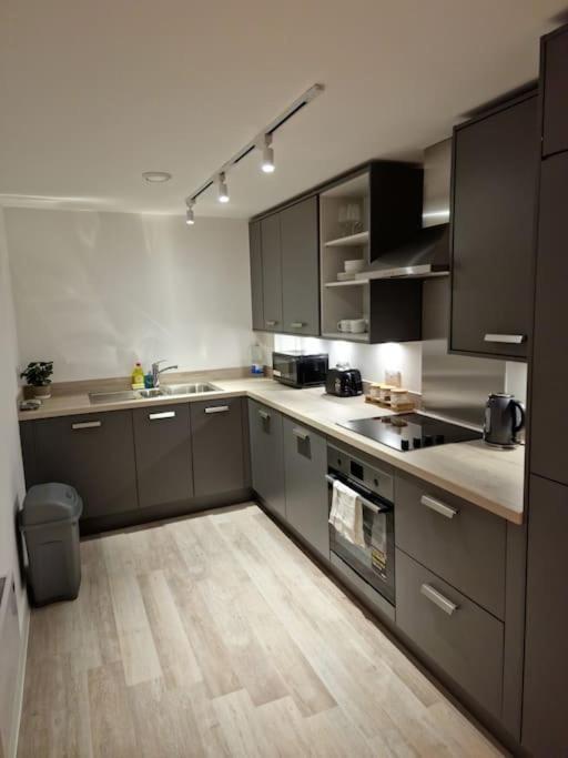 Modern-new Build In *