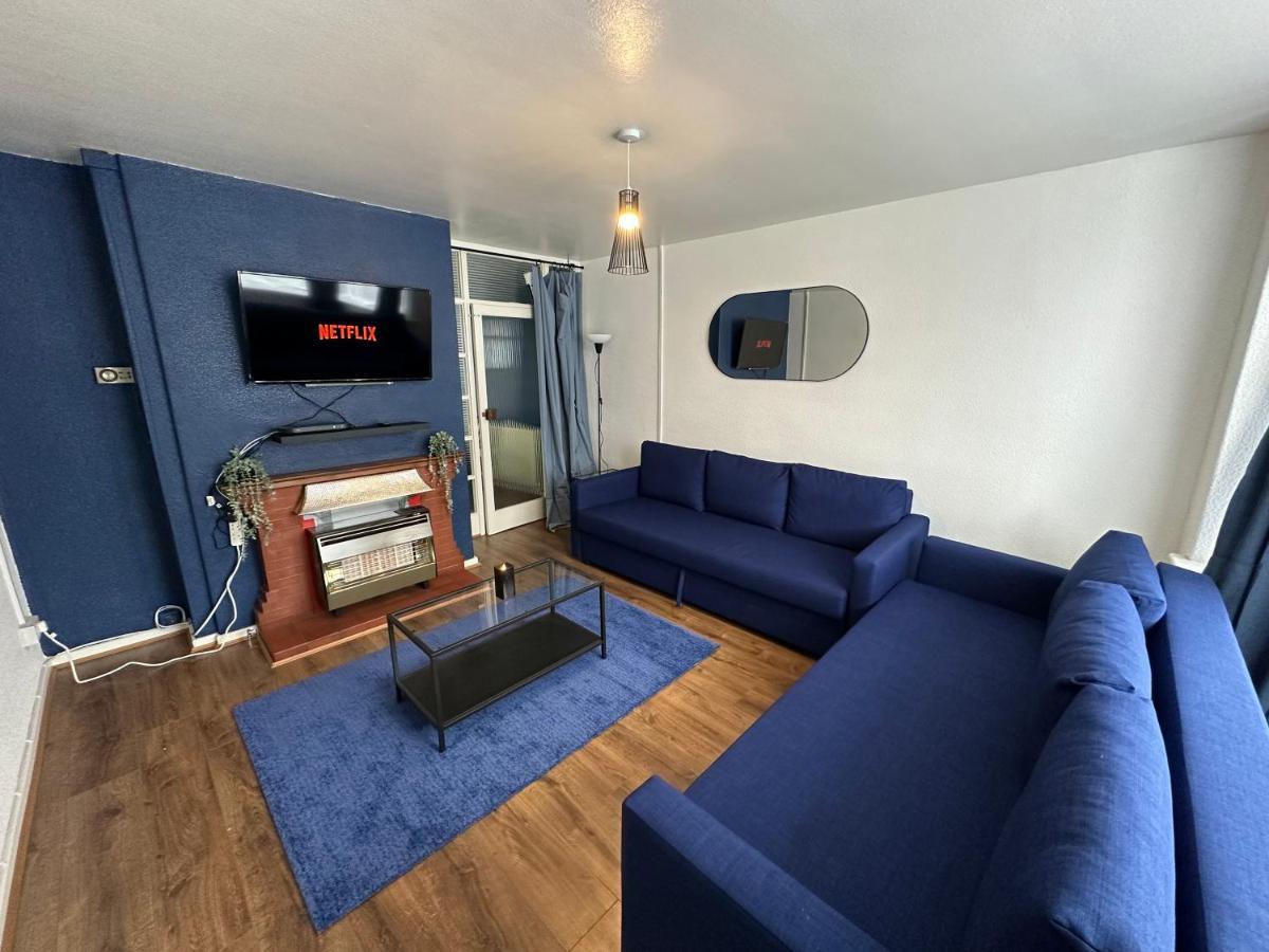 Lovely Spacious 3 Bedrooms House Birmingham