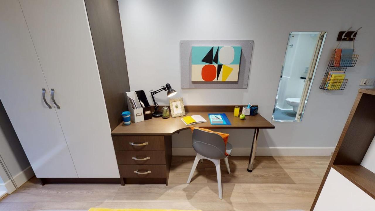 Apartment Private Bedrooms At Penworks House Near Centre Birmingham