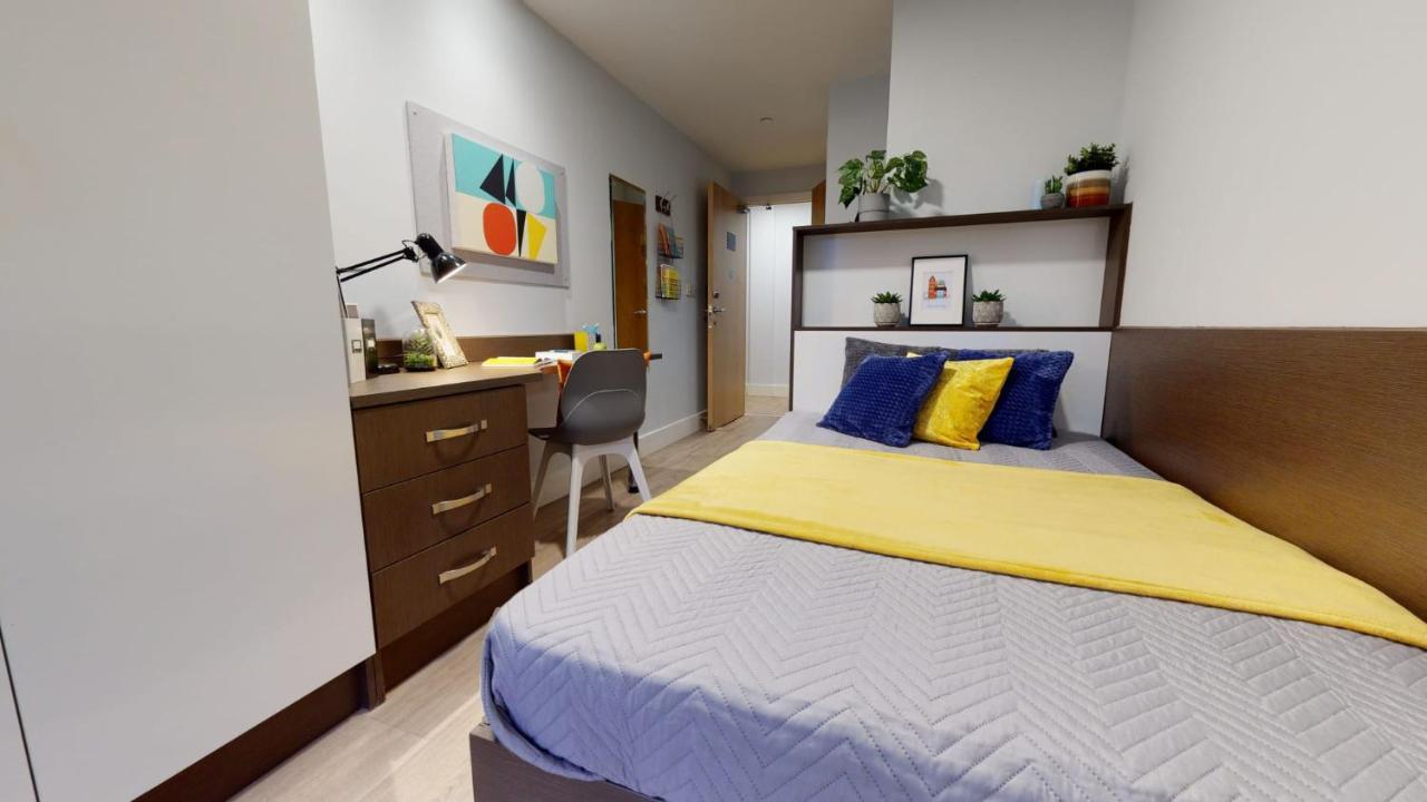 Apartment Private Bedrooms At Penworks House Near Centre Birmingham