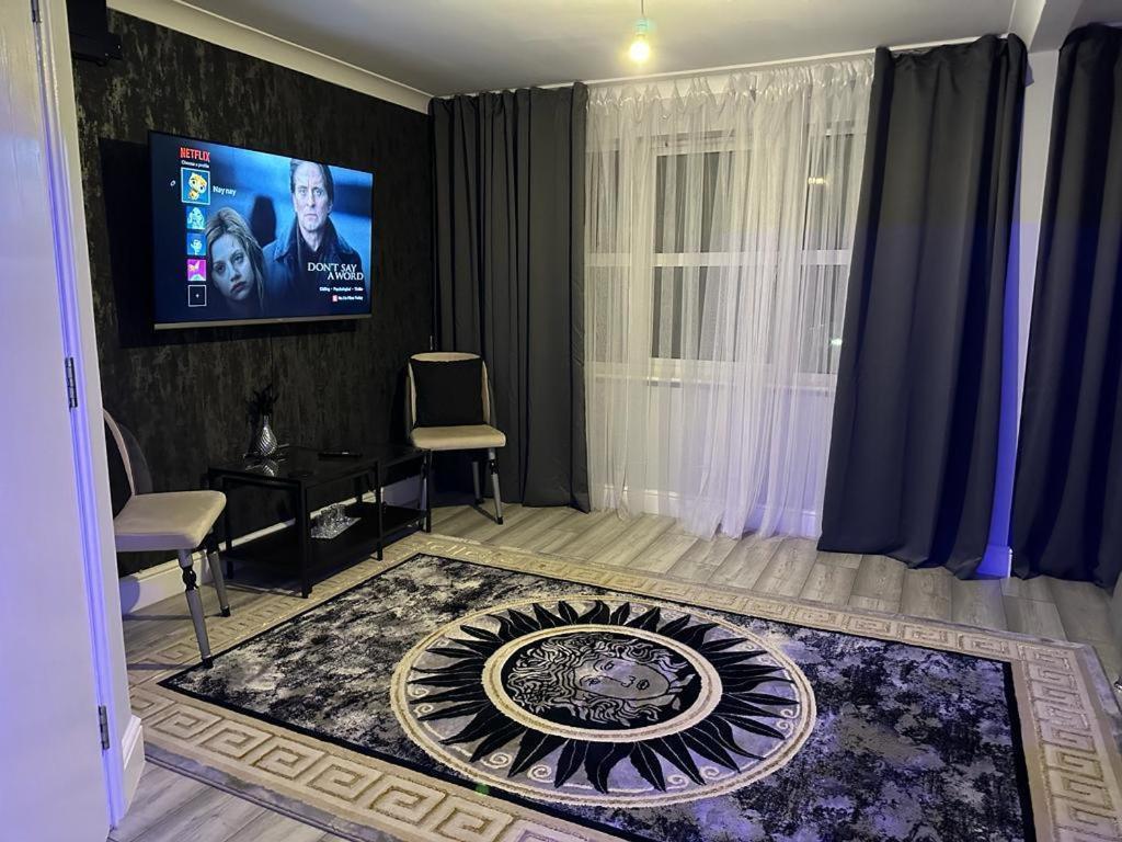 Apartment Luxury 9ine Super Beautiful Jacuzzi With Balcony *