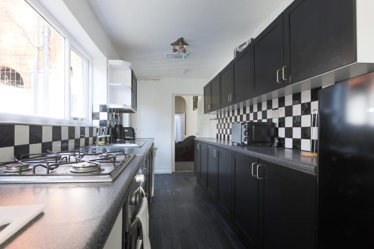 Cosy 3-bed Property In Moseley Village Holiday home *