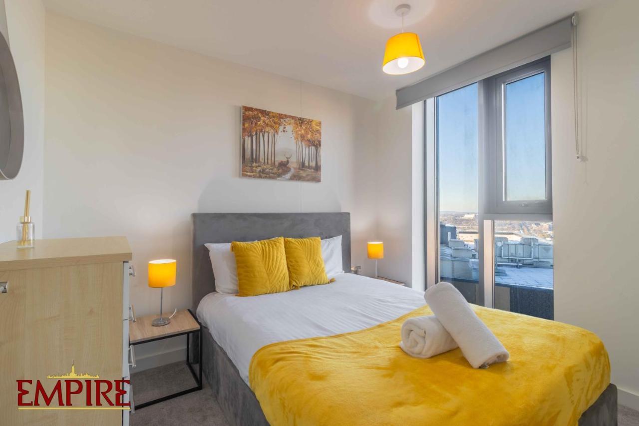 Stylish 2 Bed On Broad Street! Apartment