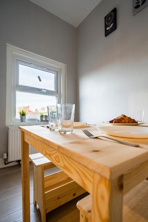 Apartment Deluxe 2-bedroom Flat With Free Parking Birmingham