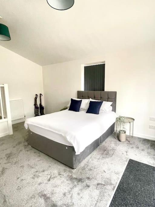Apartment 2.superb Serviced - Free On Road Parking Birmingham